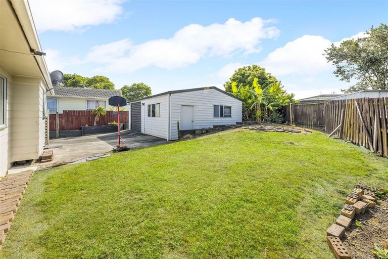 Photo of property in 3 Carter Place, Manurewa, Auckland, 2102