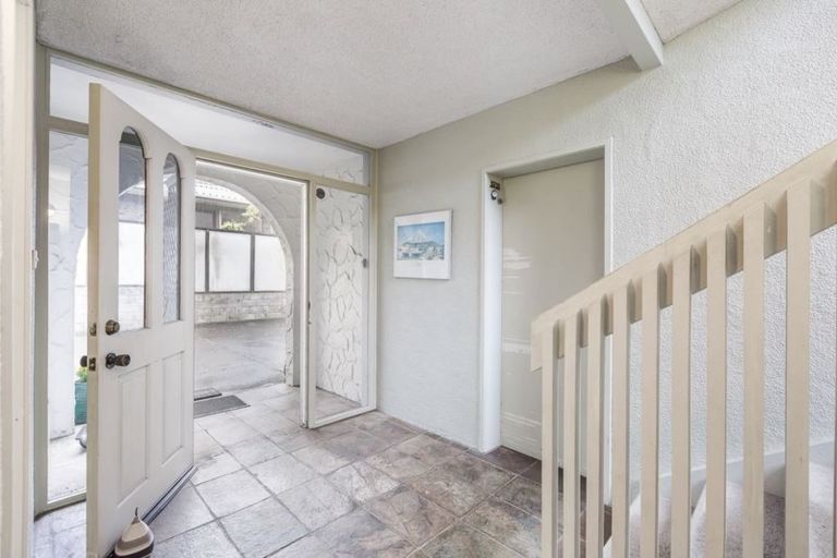 Photo of property in 2/47 James Evans Drive, Northcote, Auckland, 0627