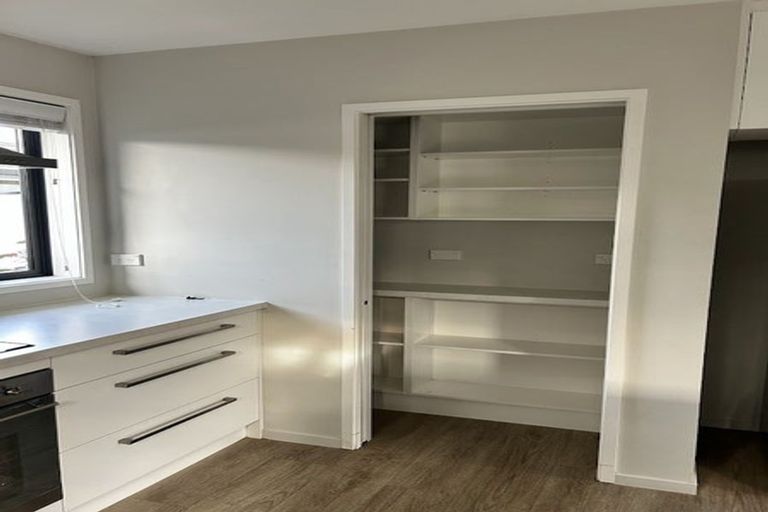 Photo of property in 48 Packard Crescent, Halswell, Christchurch, 8025