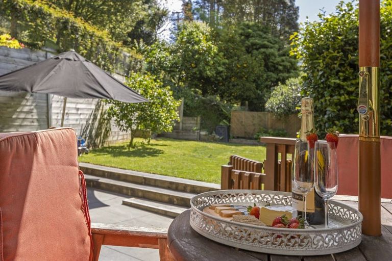 Photo of property in 9c Kereru Place, Upper Vogeltown, New Plymouth, 4310