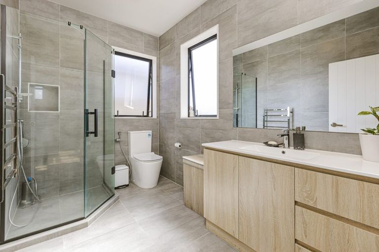 Photo of property in 8 Rapoi Lane, Karaka, Papakura, 2113