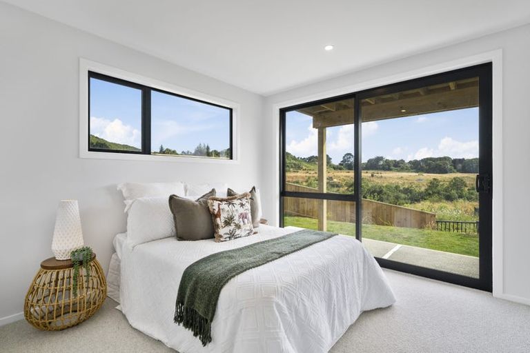 Photo of property in 38 Hokioi Drive, Kenepuru, Porirua, 5022