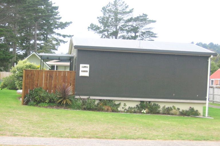Photo of property in 122 Kowhai Avenue, Matarangi, Whitianga, 3592