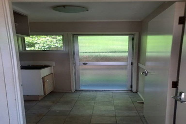 Photo of property in 2/10 Waratah Street, Birkenhead, Auckland, 0626