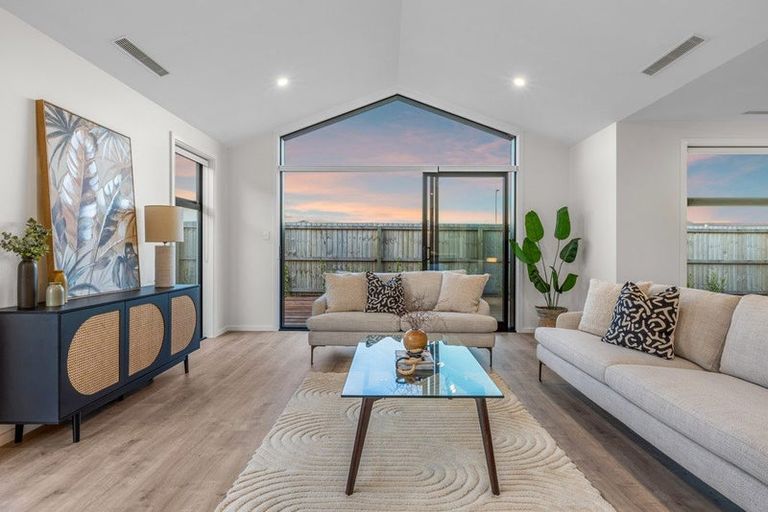 Photo of property in 9 Eyles Street, Marshland, Christchurch, 8083