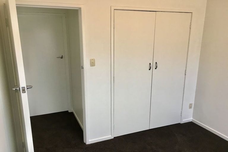 Photo of property in 22 Grande Vue Road, Hillpark, Auckland, 2102