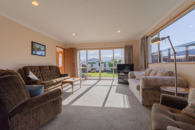 Photo of property in 2 Bowen Street, Te Anau, 9600