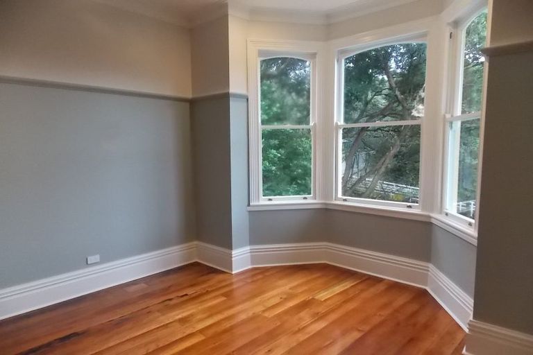 Photo of property in 25 Everton Terrace, Kelburn, Wellington, 6012