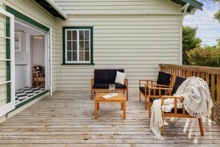 Photo of property in 22 Rimu Street, New Lynn, Auckland, 0600