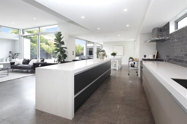 Photo of property in 176 Idris Road, Strowan, Christchurch, 8052