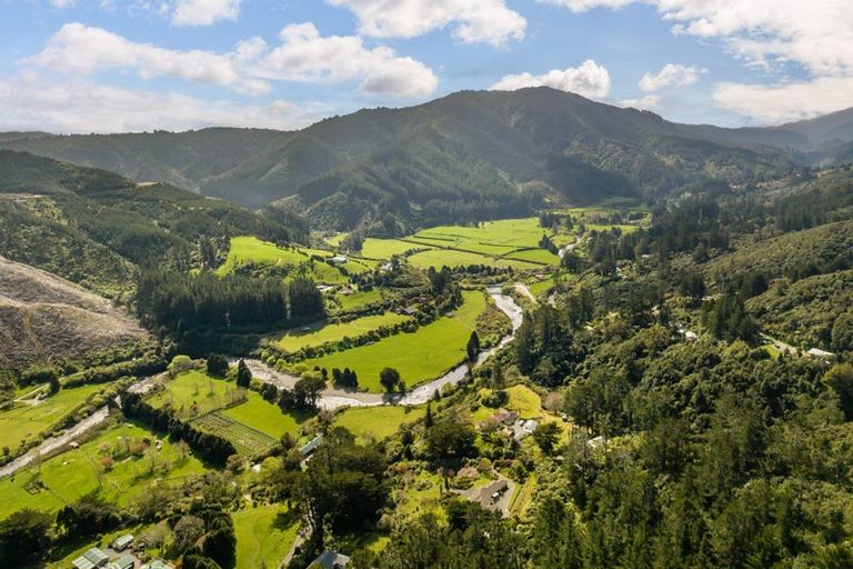 Photo of property in 1274c Akatarawa Road, Akatarawa, Upper Hutt, 5372