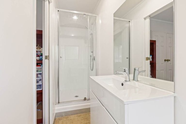 Photo of property in 1 Blanche Way, Half Moon Bay, Auckland, 2012