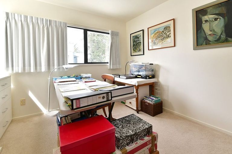 Photo of property in 11f Puriri Avenue, Orewa, 0931