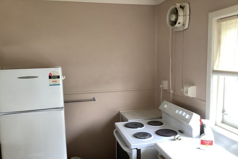 Photo of property in 12 Wellington Street, Hamilton East, Hamilton, 3216