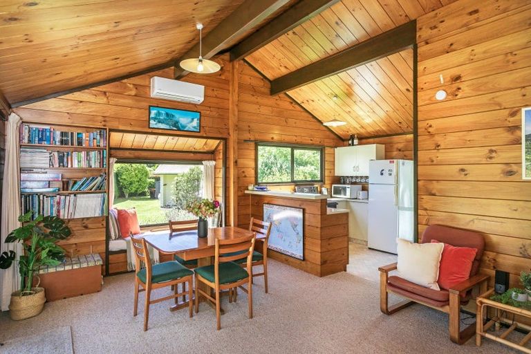 Photo of property in 9 Margot Place, Hahei, Whitianga, 3591