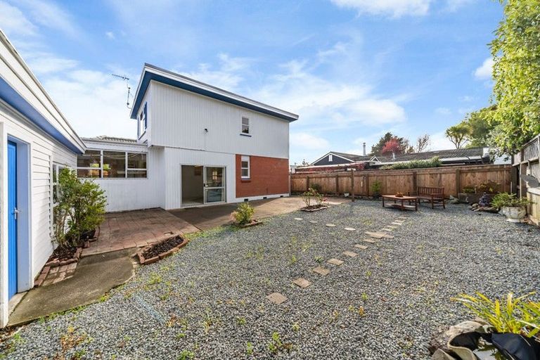 Photo of property in 22 Pempsey Street, Silverstream, Upper Hutt, 5019