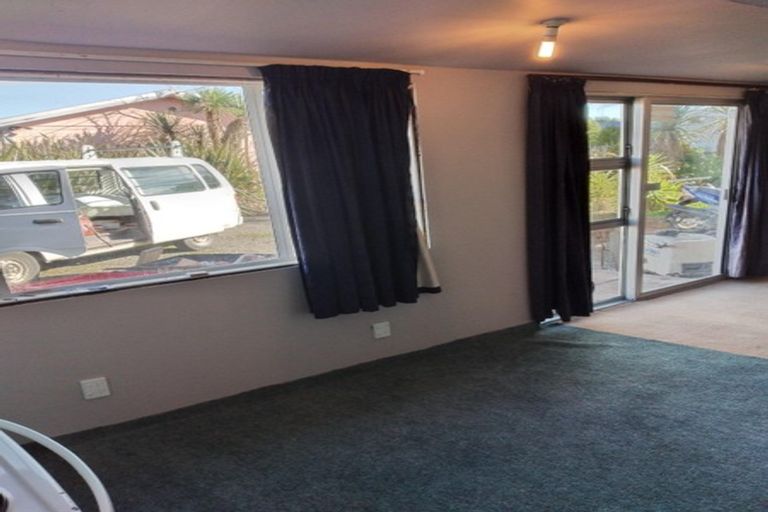 Photo of property in 28 Palmerston Street, Westport, 7825