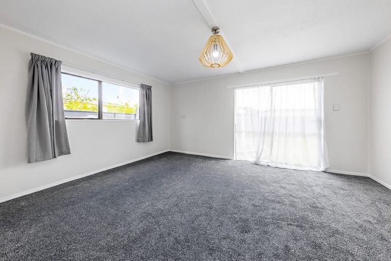 Photo of property in 24 President Avenue, Papakura, 2110