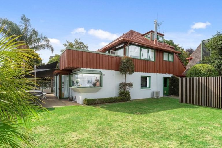 Photo of property in 9a Fifth Avenue East, Tauranga, 3110
