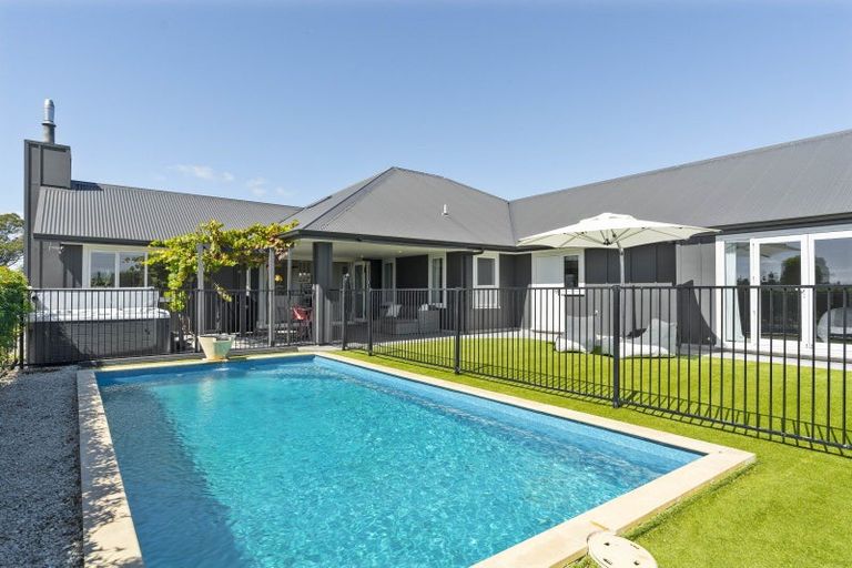 Photo of property in 26 Romina Way, Martinborough, 5781