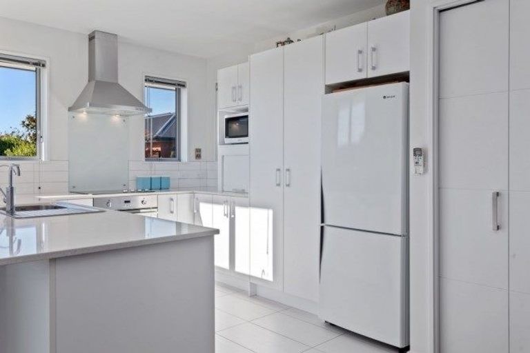 Photo of property in 6 Kessen Street, Pegasus, 7612