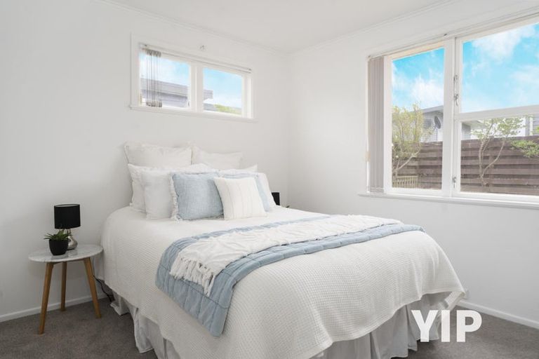 Photo of property in 10 Edgecombe Street, Newlands, Wellington, 6037