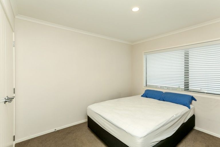 Photo of property in 5 Market Lane, Westown, New Plymouth, 4310