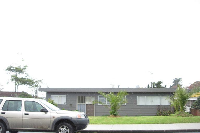 Photo of property in 21 Mcmillan Place, Mellons Bay, Auckland, 2014