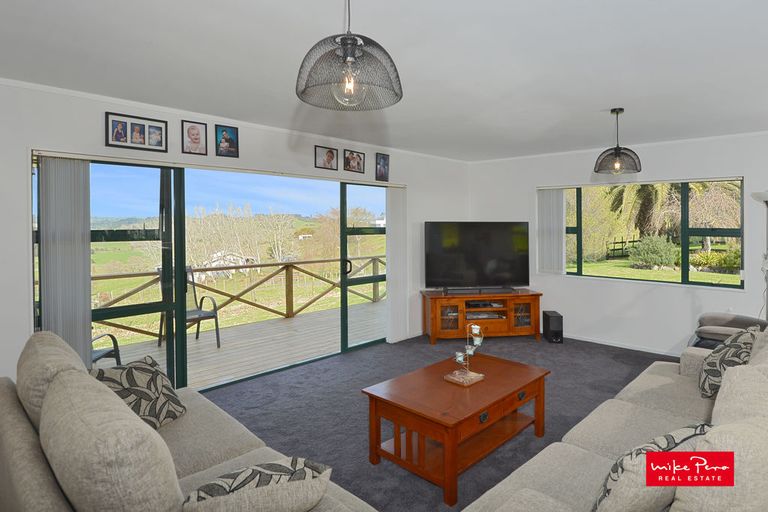 Photo of property in 261 Hayward Road, Maungakaramea, Whangarei, 0178