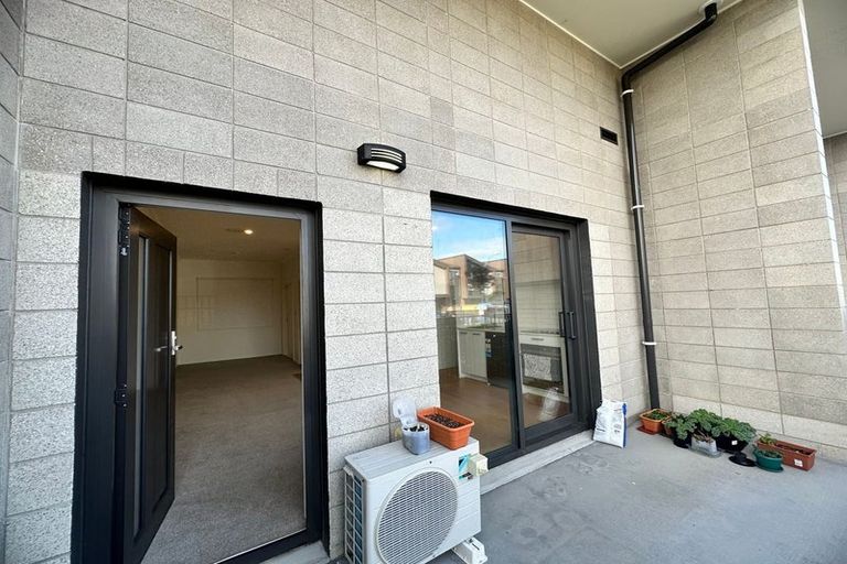 Photo of property in 1/2 Mahalo Avenue, Wiri, Auckland, 2104