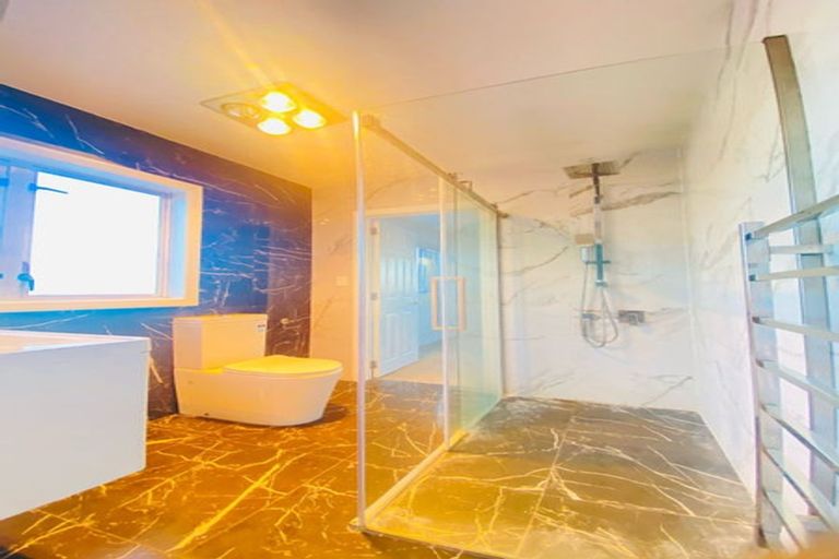 Photo of property in 163 Sturges Road, Henderson, Auckland, 0612