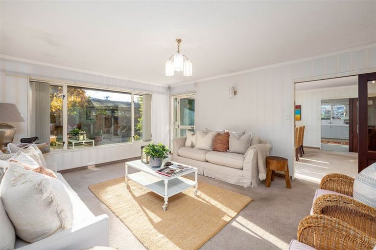 Photo of property in 4 Woodford Terrace, Ilam, Christchurch, 8053