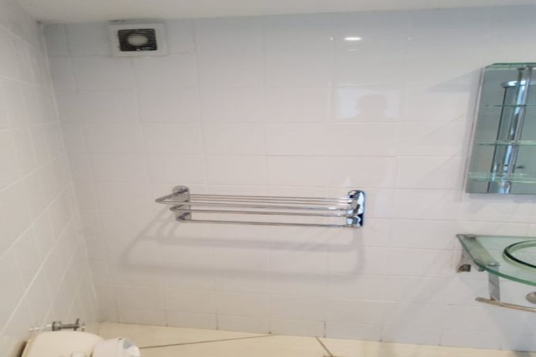 Photo of property in 11 Robieson Street, Roseneath, Wellington, 6011