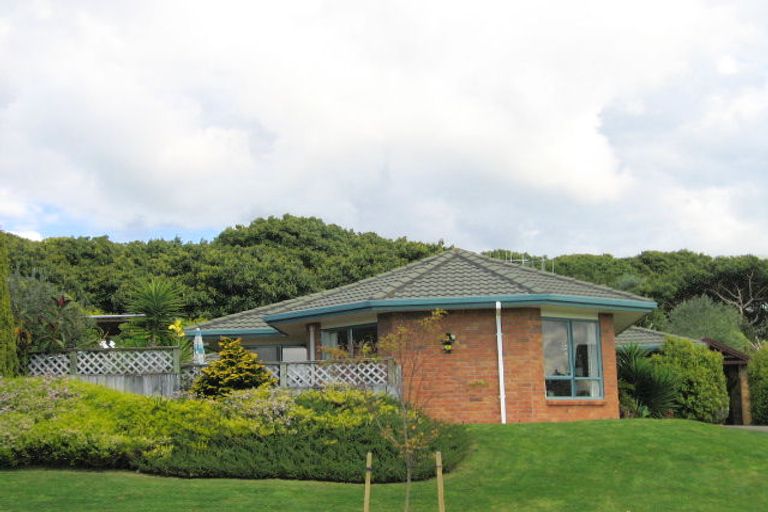 Photo of property in 27 Rowesdale Drive, Ohauiti, Tauranga, 3112