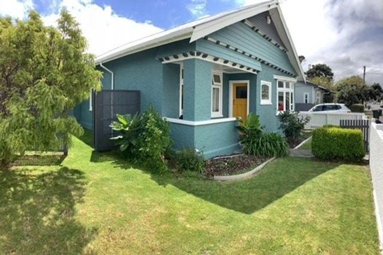 Photo of property in 1 Tennyson Street, Petone, Lower Hutt, 5012