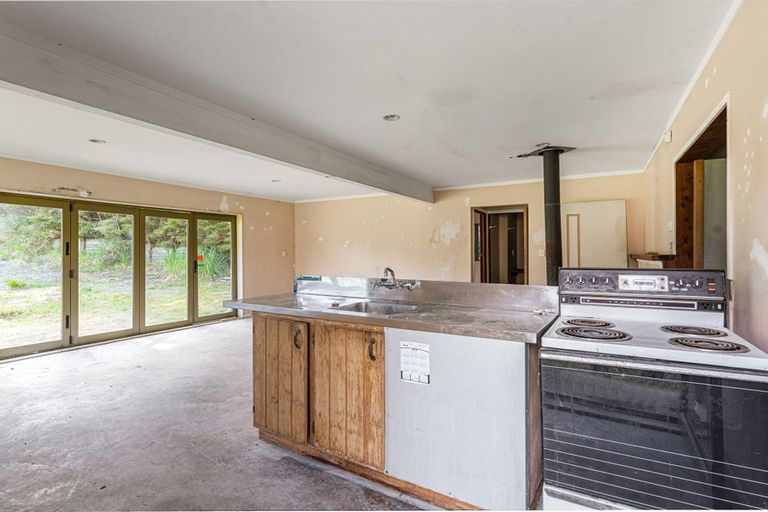 Photo of property in 188 Wishart Road, Helensville, 0875