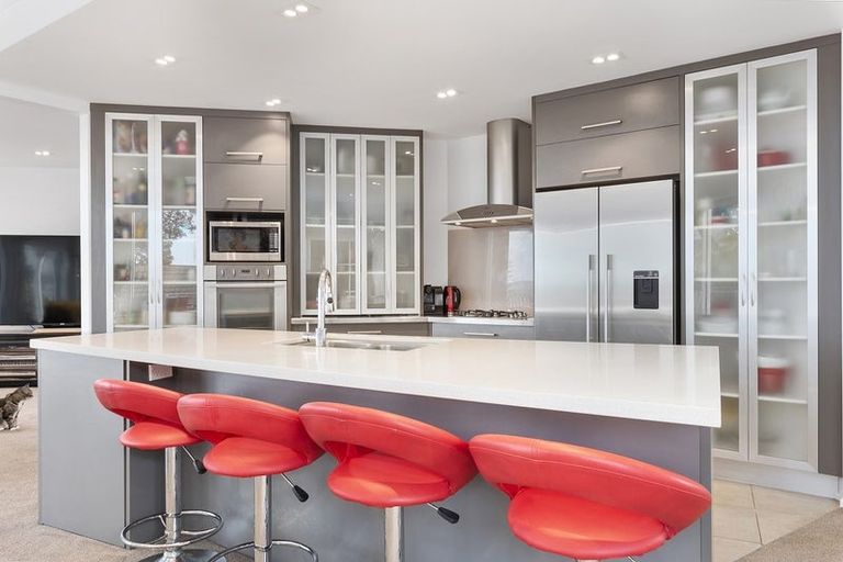 Photo of property in 11 Prospect Terrace, Milford, Auckland, 0620