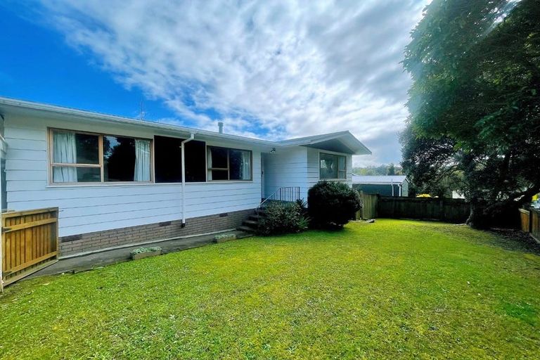 Photo of property in 2/2 Spinella Drive, Bayview, Auckland, 0629