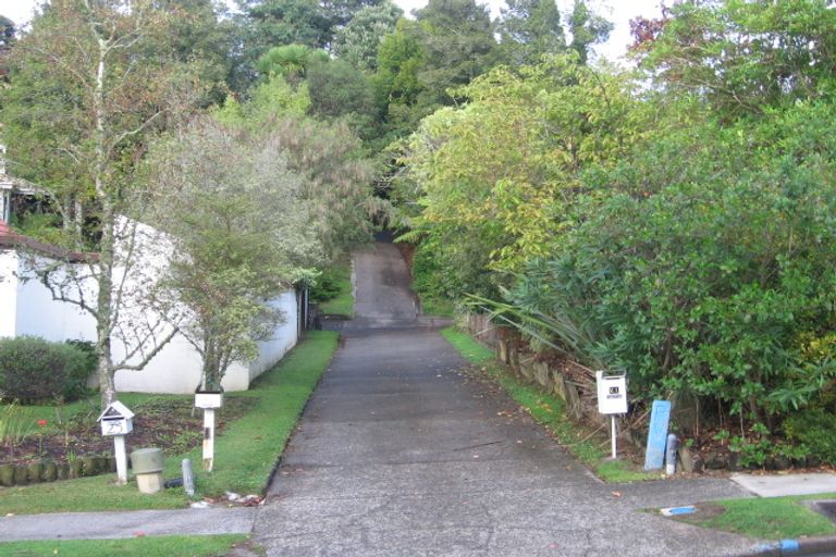 Photo of property in 23 Calman Place, Chatswood, Auckland, 0626