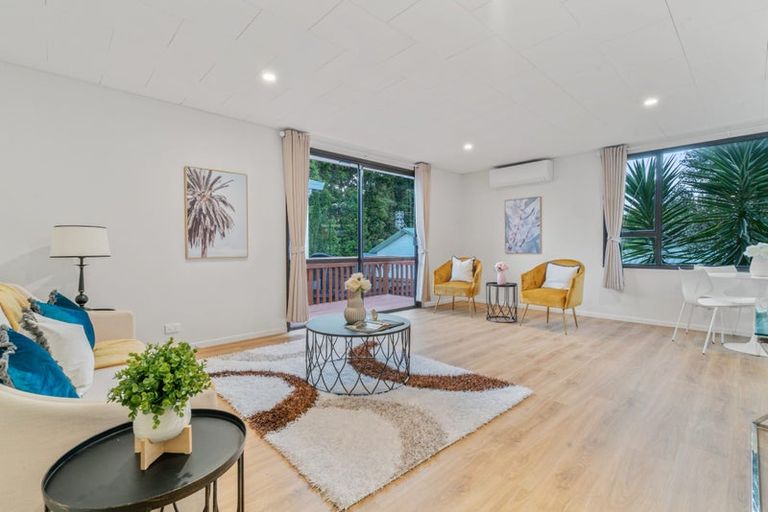 Photo of property in 1/9 Kimdale Place, Totara Heights, Auckland, 2105