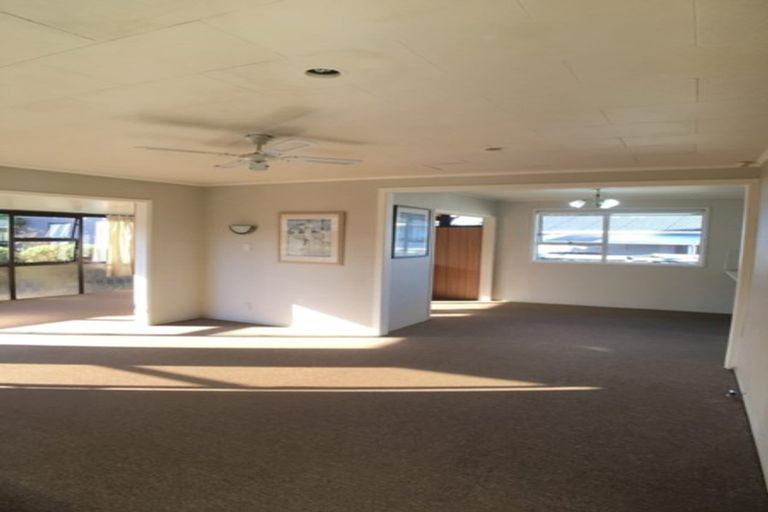 Photo of property in 28 Casuarina Road, Half Moon Bay, Auckland, 2012