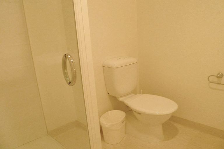 Photo of property in Terrace Heights Apartments, 2/163p The Terrace, Wellington Central, Wellington, 6011