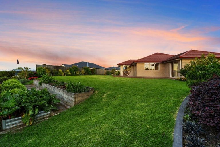 Photo of property in 28 Blacklock Road, Pyes Pa, Tauranga, 3112