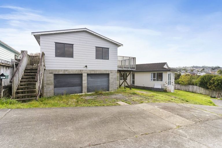 Photo of property in 18 Chislehurst Street, Henderson, Auckland, 0612