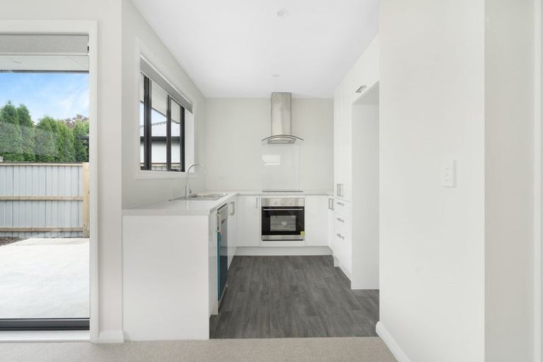 Photo of property in 11a Northcote Road, Northcote, Christchurch, 8052