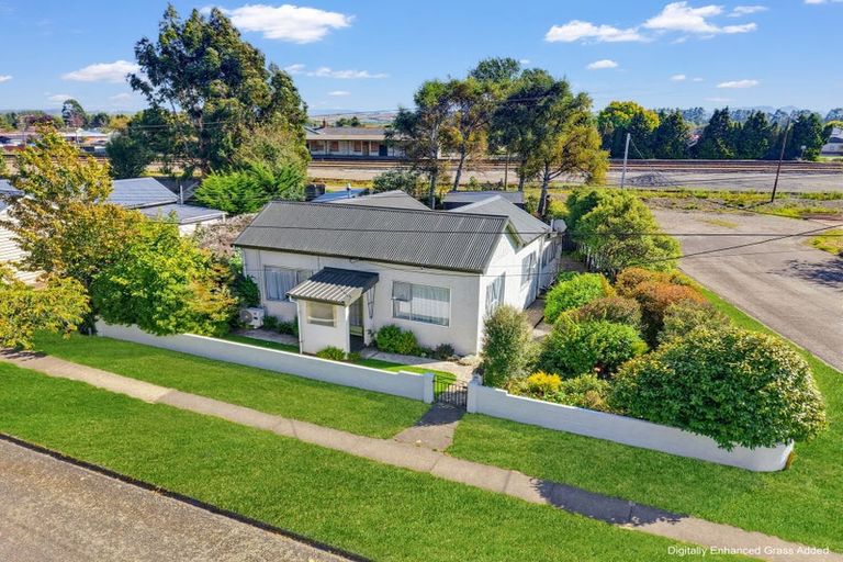 Photo of property in 40 River Street, Mataura, 9712