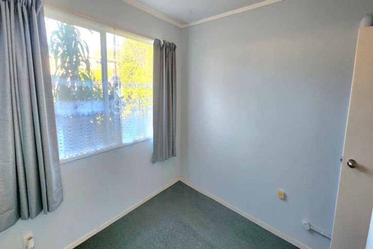 Photo of property in 4/174 Birkdale Road, Birkdale, Auckland, 0626