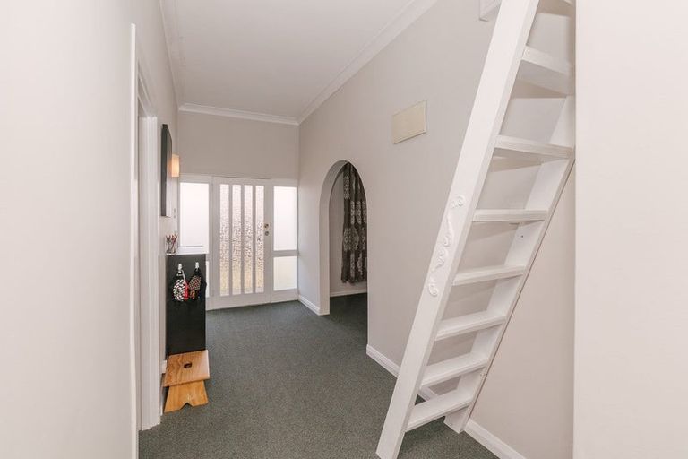 Photo of property in 2 Carey Street, Longburn, Palmerston North, 4412