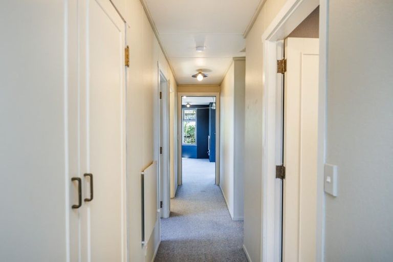 Photo of property in 1941 Parewanui Road, Parewanui, Bulls, 4894