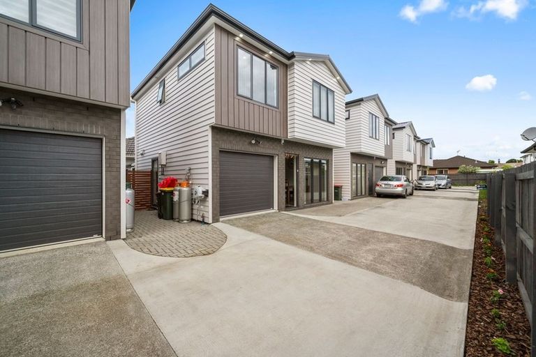 Photo of property in 11a Kent Road, Manurewa, Auckland, 2102